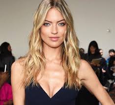 MARTHA HUNT